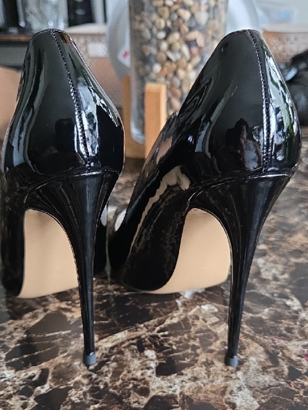 Black Patent Pointed-Toe High Heel Pumps - Picture 5 of 7